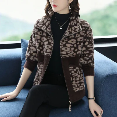 Imitation Sable Velvet Cardigan Coat Female 2023 Winter New Flip Neck Sweater Sweater Mink Leopard Zipper Coat Female